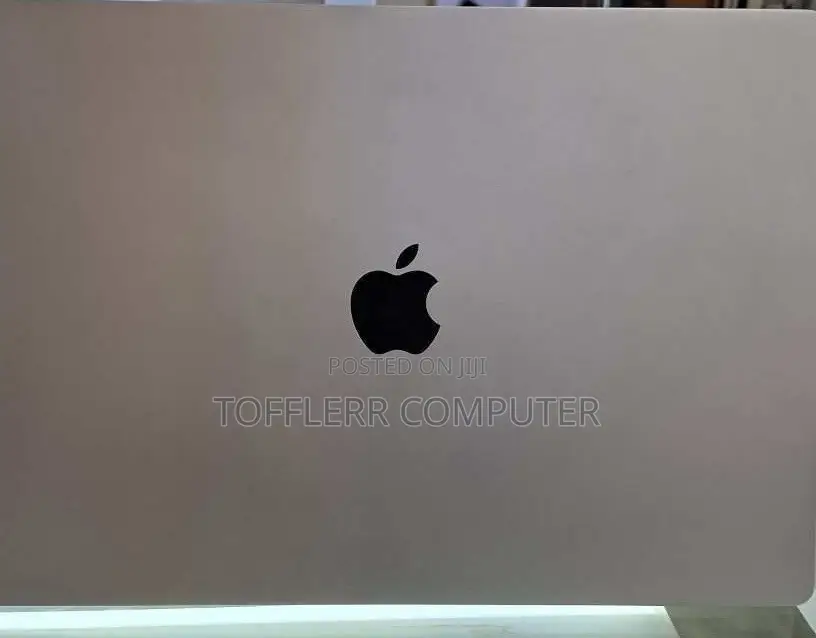 New Laptop Apple MacBook Pro 2021 M1 16GB Apple M1 Pro SSD 512GB