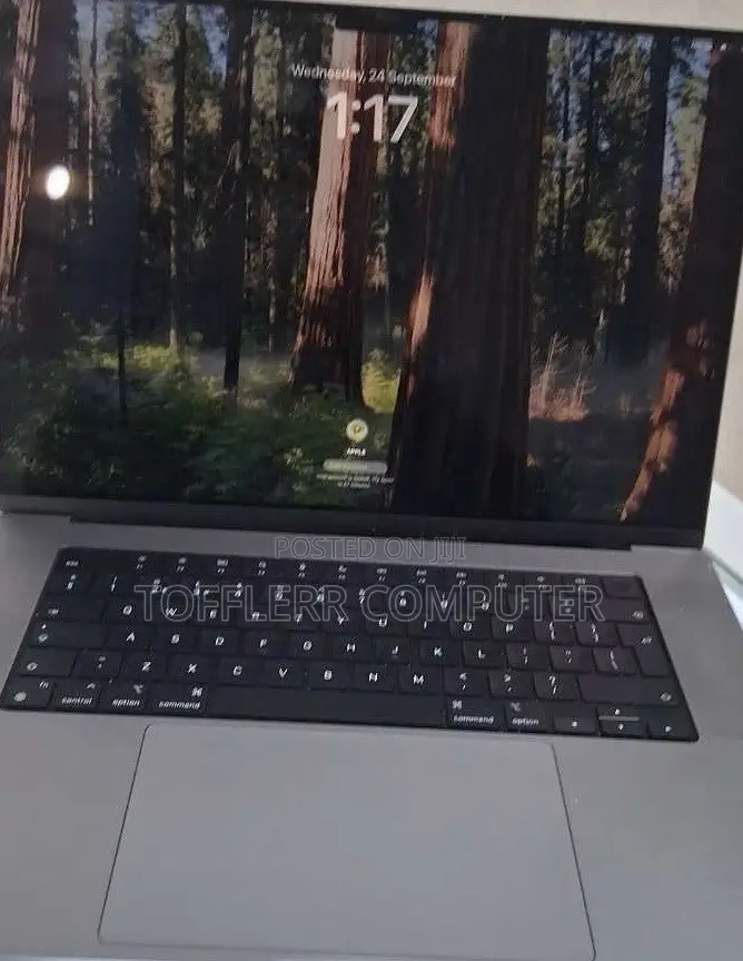 New Laptop Apple MacBook Pro 2021 M1 16GB Apple M1 Pro SSD 512GB