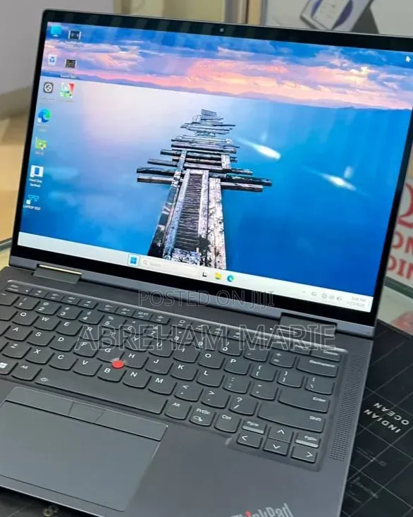 New Laptop Lenovo ThinkPad X1 Yoga Gen 8 16GB Intel Core i7 SSD 512GB
