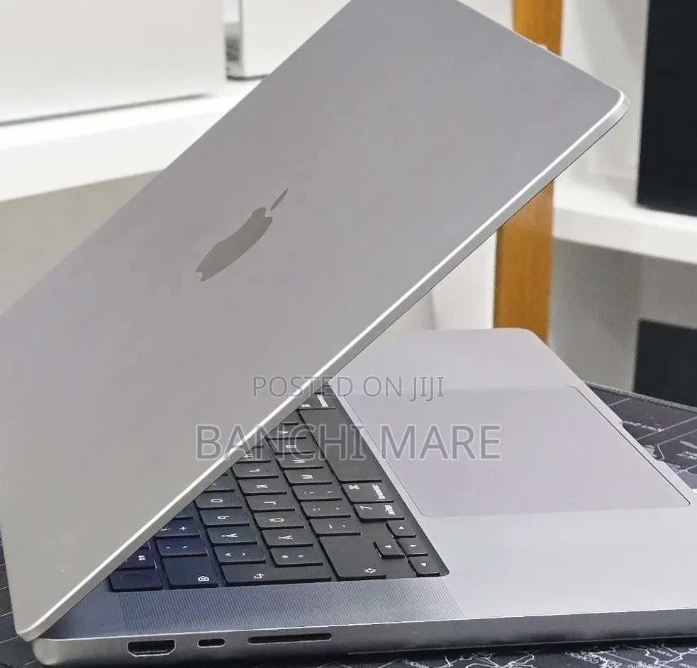 New Laptop Apple MacBook Pro 2021 M1 Max 32GB Apple M1 Max SSD 512GB