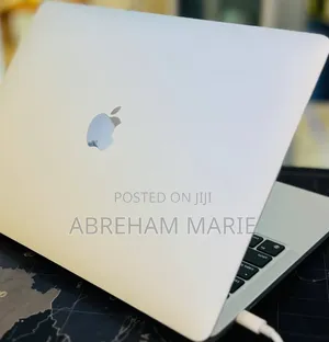 New Laptop Apple MacBook Pro 2021 M1 8GB Apple M1 Pro SSD 256GB