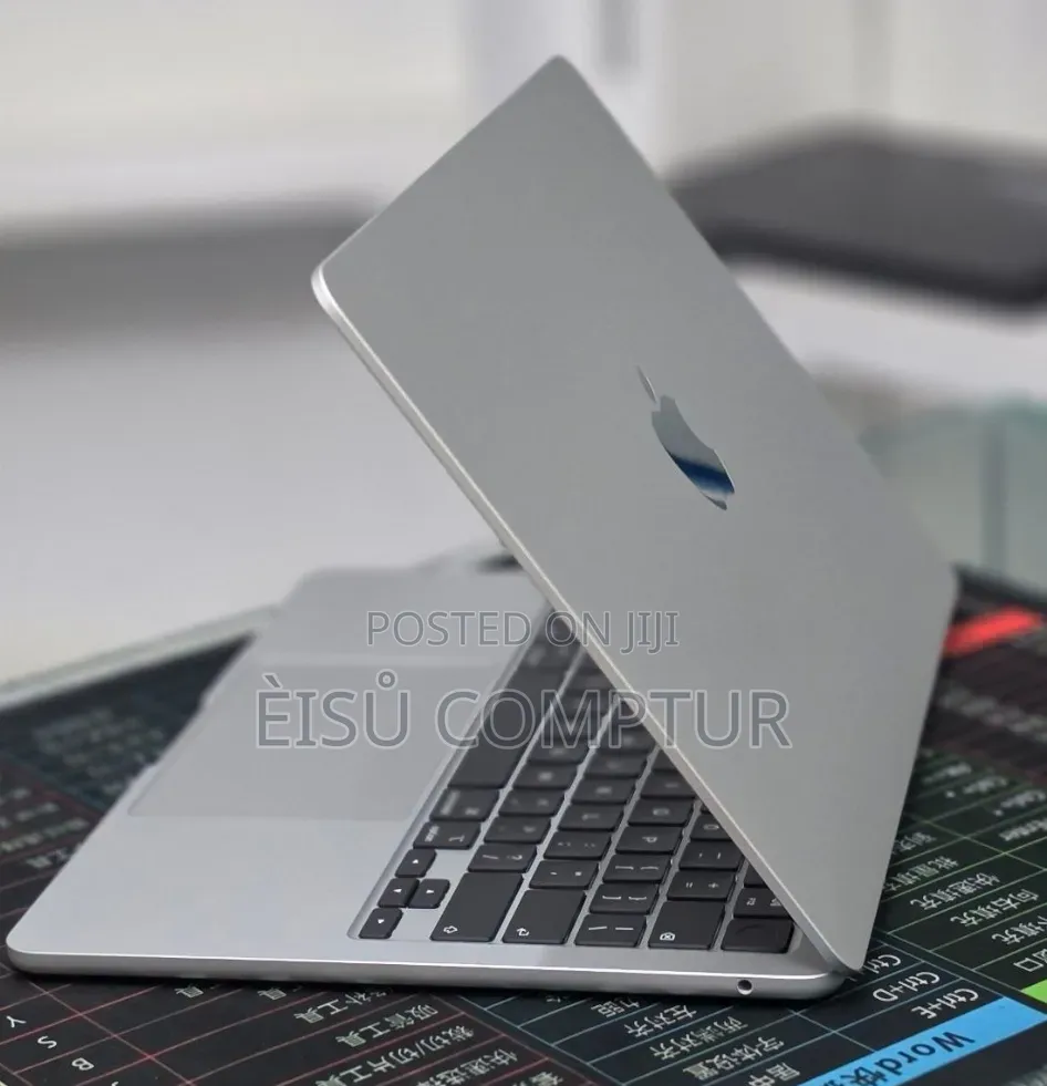 New Laptop Apple MacBook Air 2026 M5 16GB Apple M5 SSD 512GB