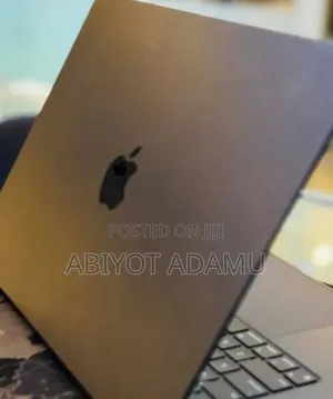 New Laptop Apple MacBook 2008 8GB Apple M3 SSD 256GB