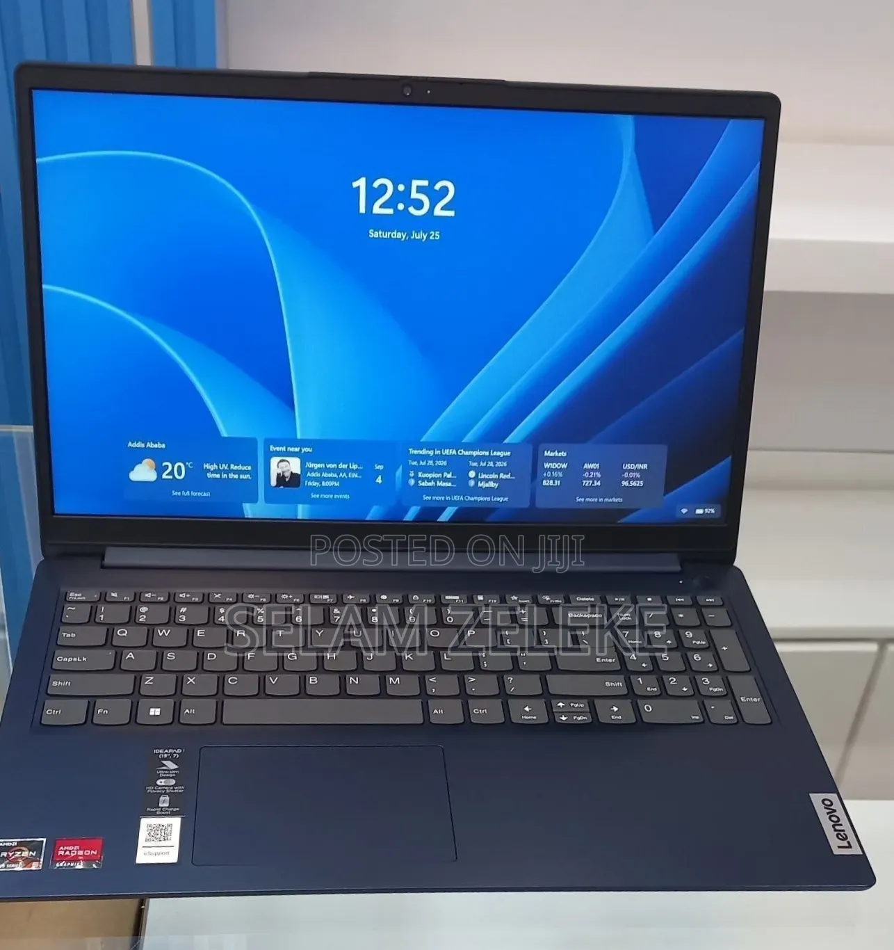 New Laptop Lenovo 8GB AMD Ryzen 5 SSD 256GB