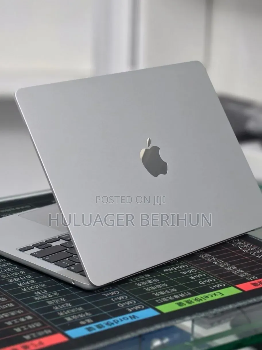 New Laptop Apple MacBook Air 2026 M5 16GB Apple M5 SSD 512GB