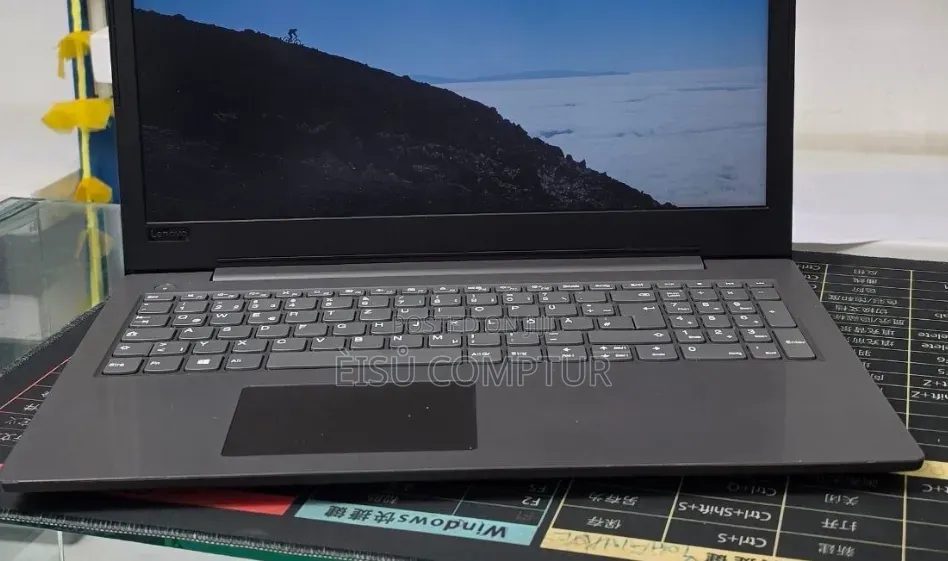 New Laptop Lenovo Ideapad 3 8GB Intel Core i3 SSD 1T