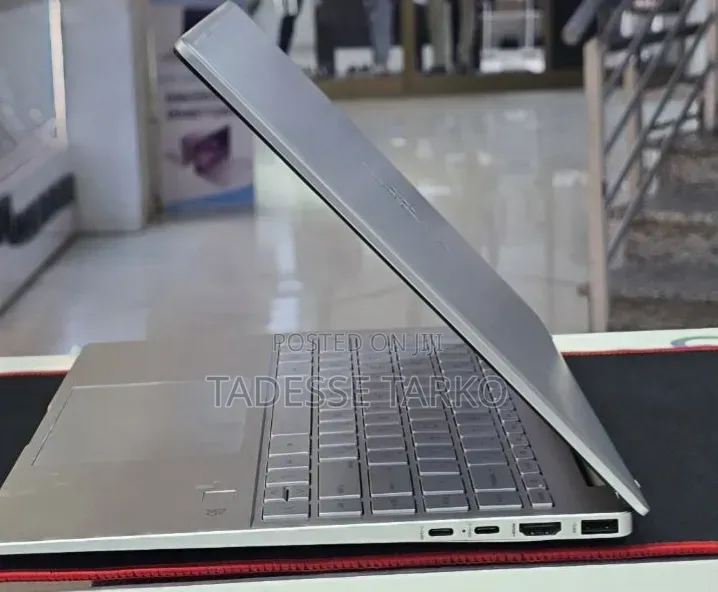 New Laptop HP Pavilion 14 16GB Intel Core i7 SSD 1T
