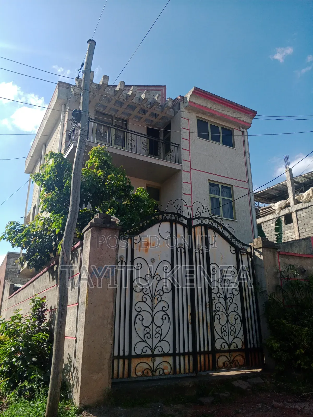 6bdrm House in -, Oromia-Finfinne for sale
