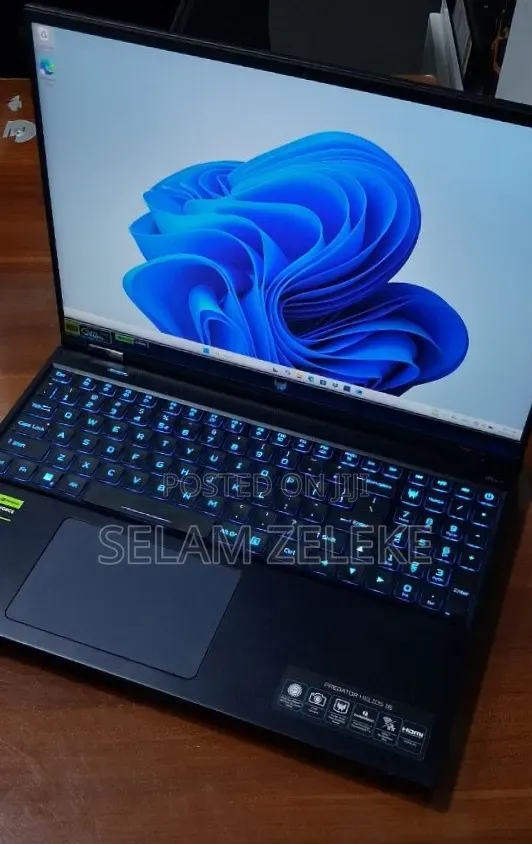 New Laptop Acer Predator Helios 16 16GB Intel Core i9 SSD 1T