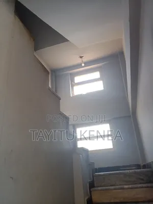 6bdrm House in -, Oromia-Finfinne for sale