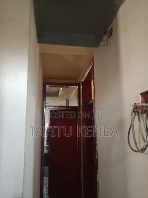 6bdrm House in -, Oromia-Finfinne for sale