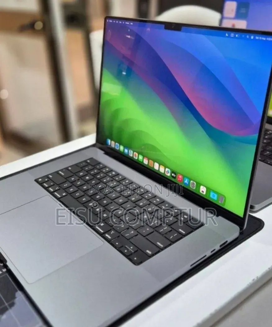 New Laptop Apple MacBook Pro 2021 M1 32GB Apple M1 Pro SSD 512GB