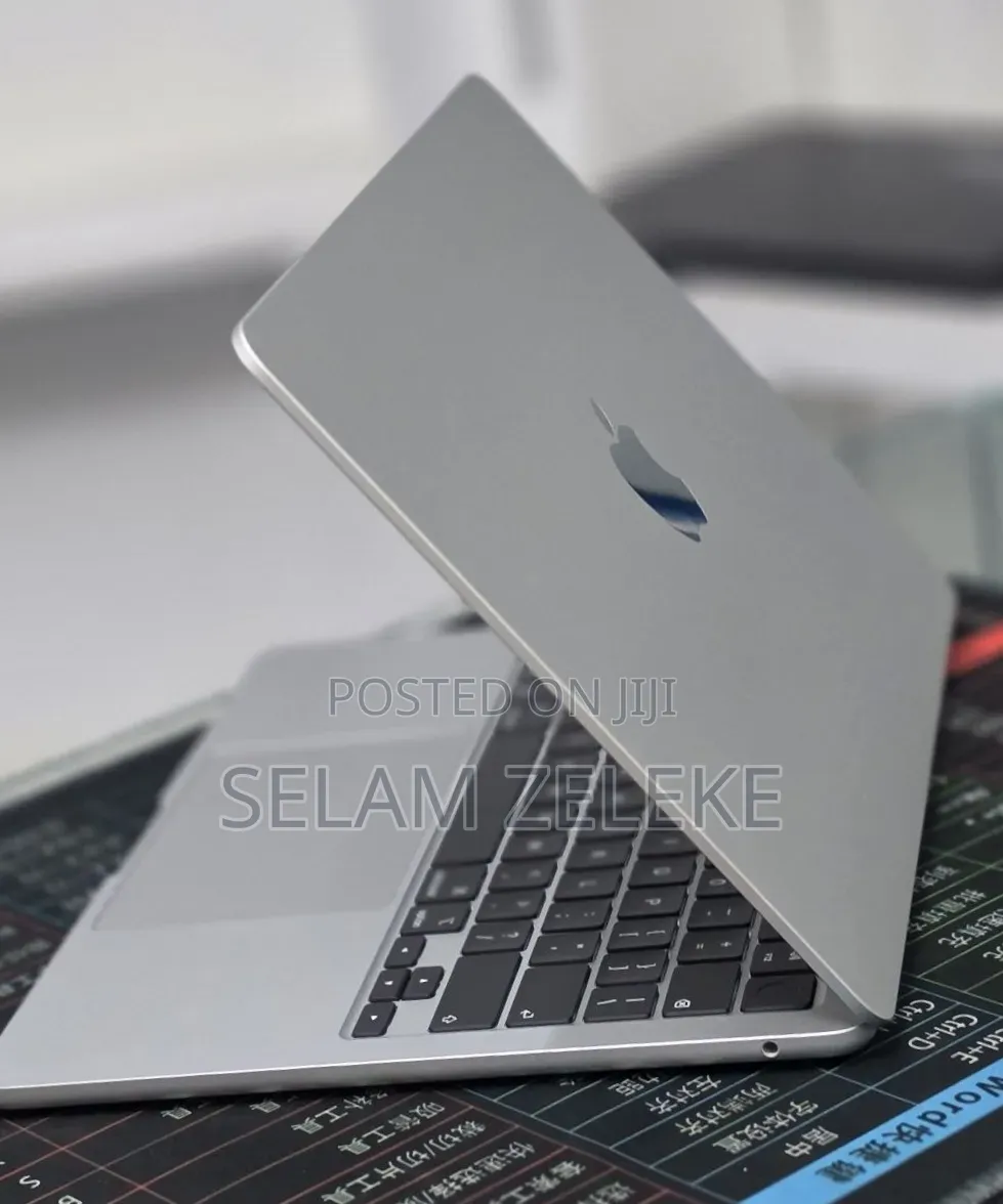 New Laptop Apple MacBook Air 2026 M5 16GB Apple M5 SSD 512GB