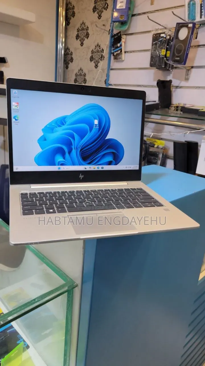 New Laptop HP EliteBook 830 G5 16GB Intel Core i5 SSD 512GB