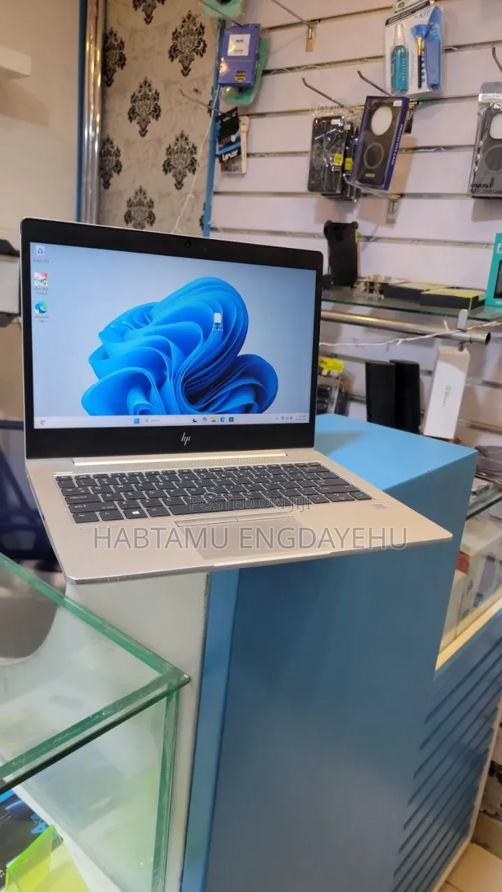 New Laptop HP EliteBook 830 G5 16GB Intel Core i5 SSD 512GB