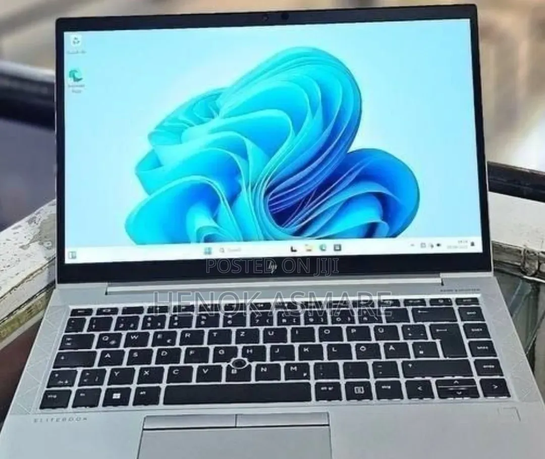 New Laptop HP EliteBook 840 G8 16GB Intel Core i5 SSD 512GB