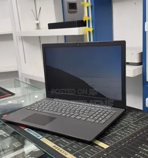 New Laptop Lenovo Ideapad 3 8GB Intel Core i3 SSD 1T