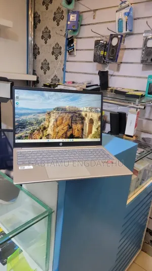 New Laptop HP Stream Notebook 8GB AMD Ryzen 3 SSD 256GB
