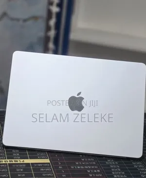 New Laptop Apple MacBook Air 2025 M4 16GB Apple M4 SSD 512GB