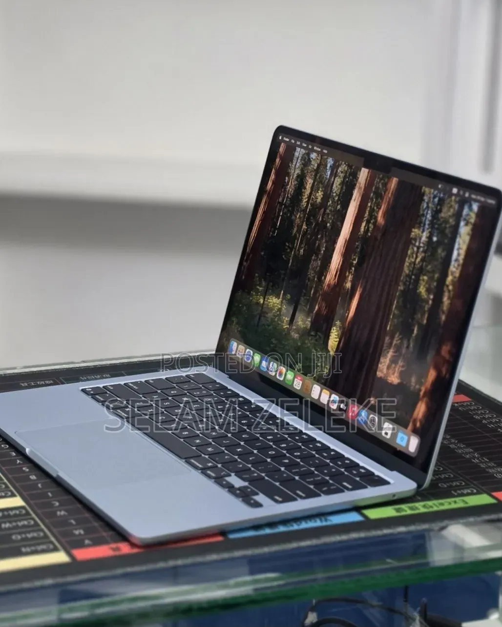 New Laptop Apple MacBook Air 2025 M4 16GB Apple M4 SSD 512GB