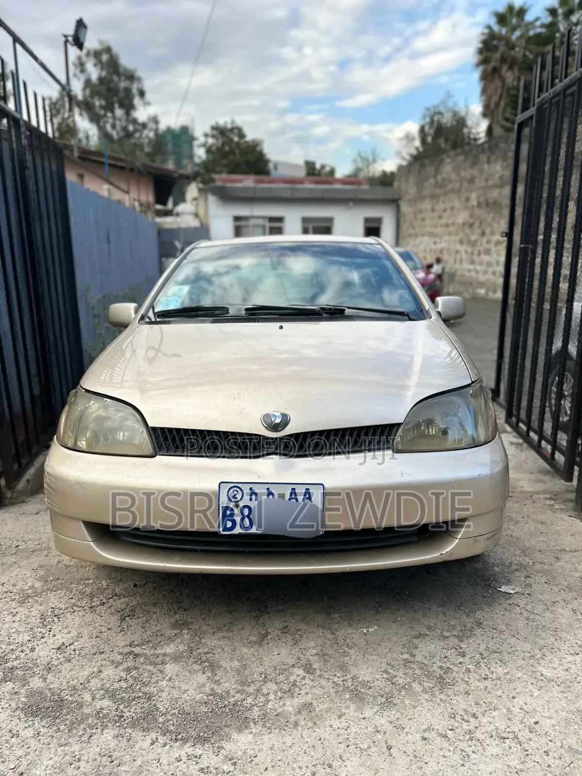 Toyota Platz 2001