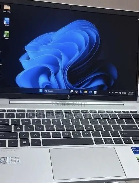 New Laptop HP EliteBook 640 G10 16GB Intel Core i7 SSD 512GB