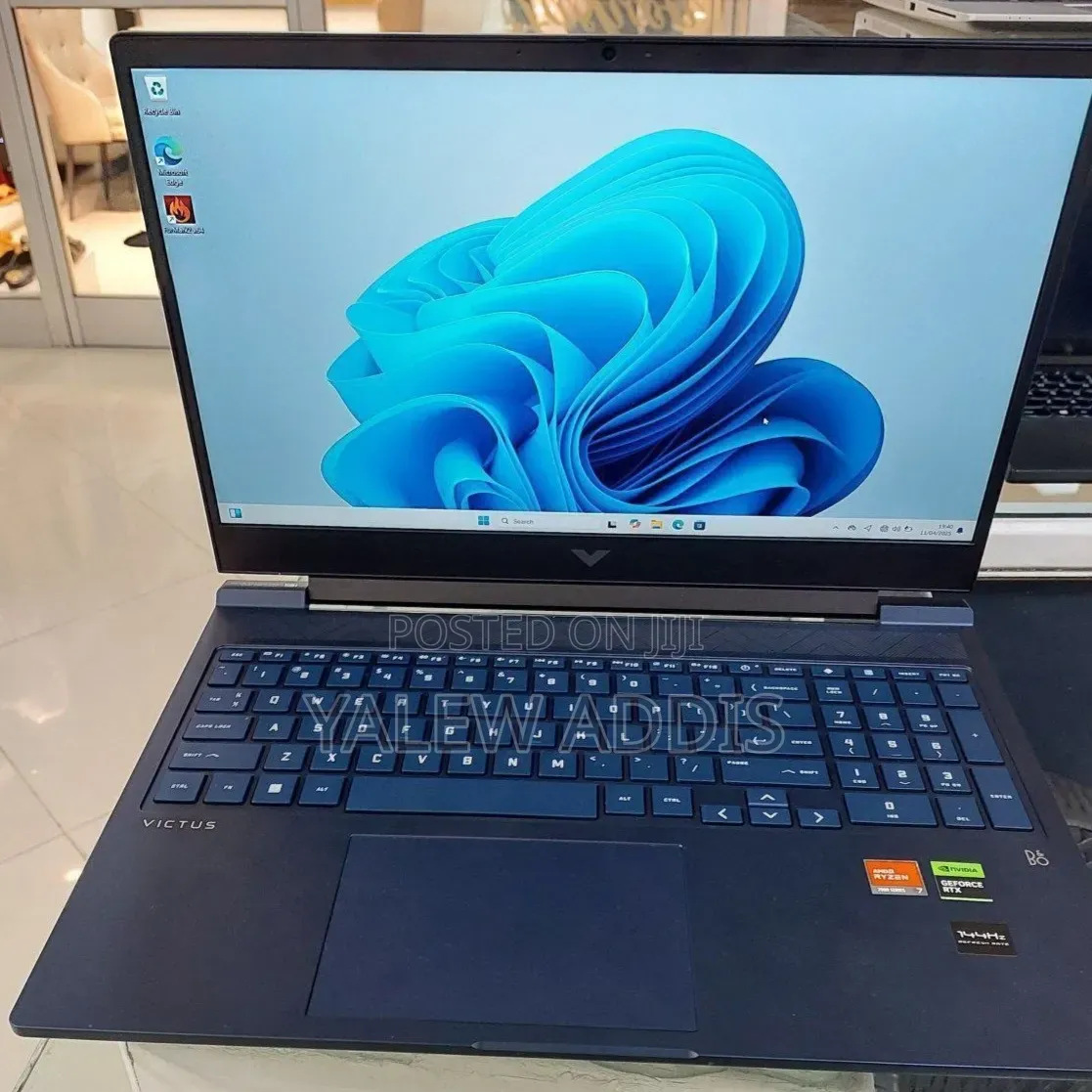 New Laptop HP Victus 16 8GB AMD Ryzen 7 SSD 1T