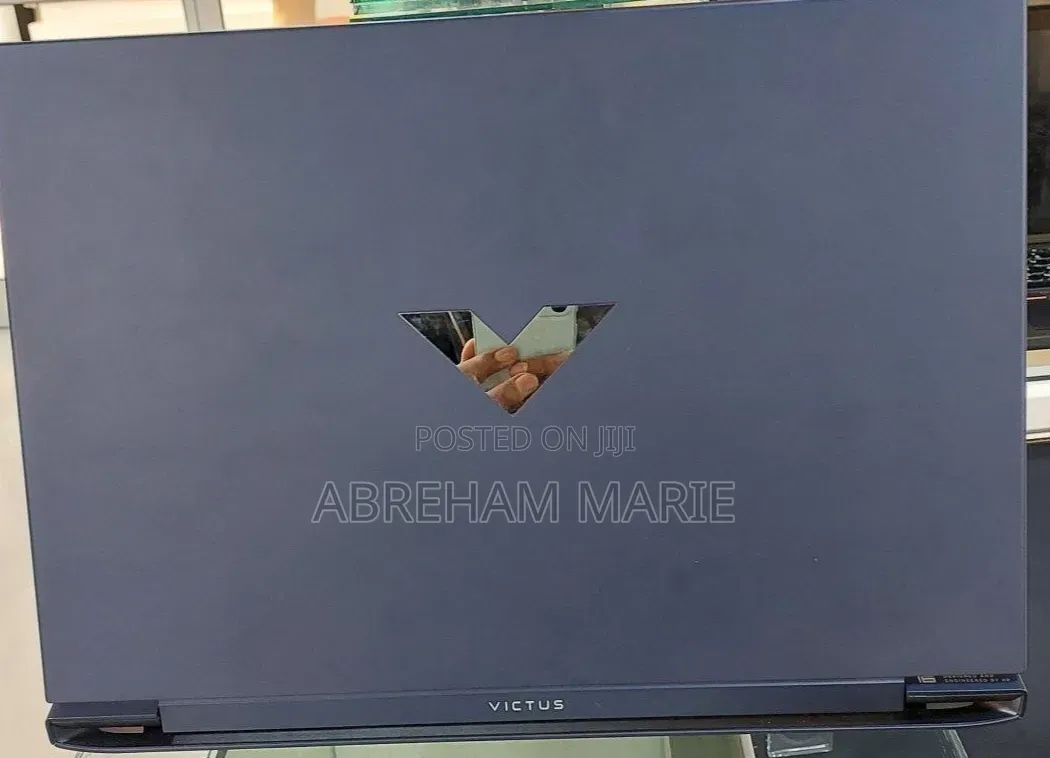 New Laptop HP Victus 16 8GB AMD Ryzen 7 SSD 1T