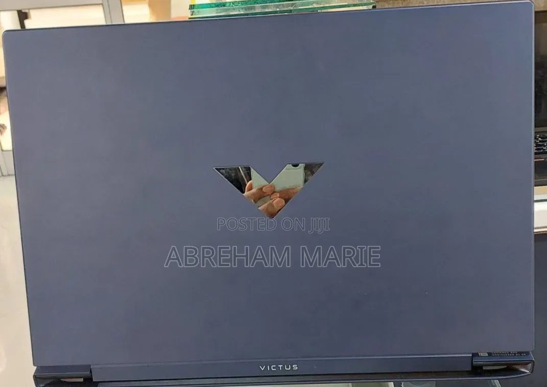 New Laptop HP Victus 16 8GB AMD Ryzen 7 SSD 1T