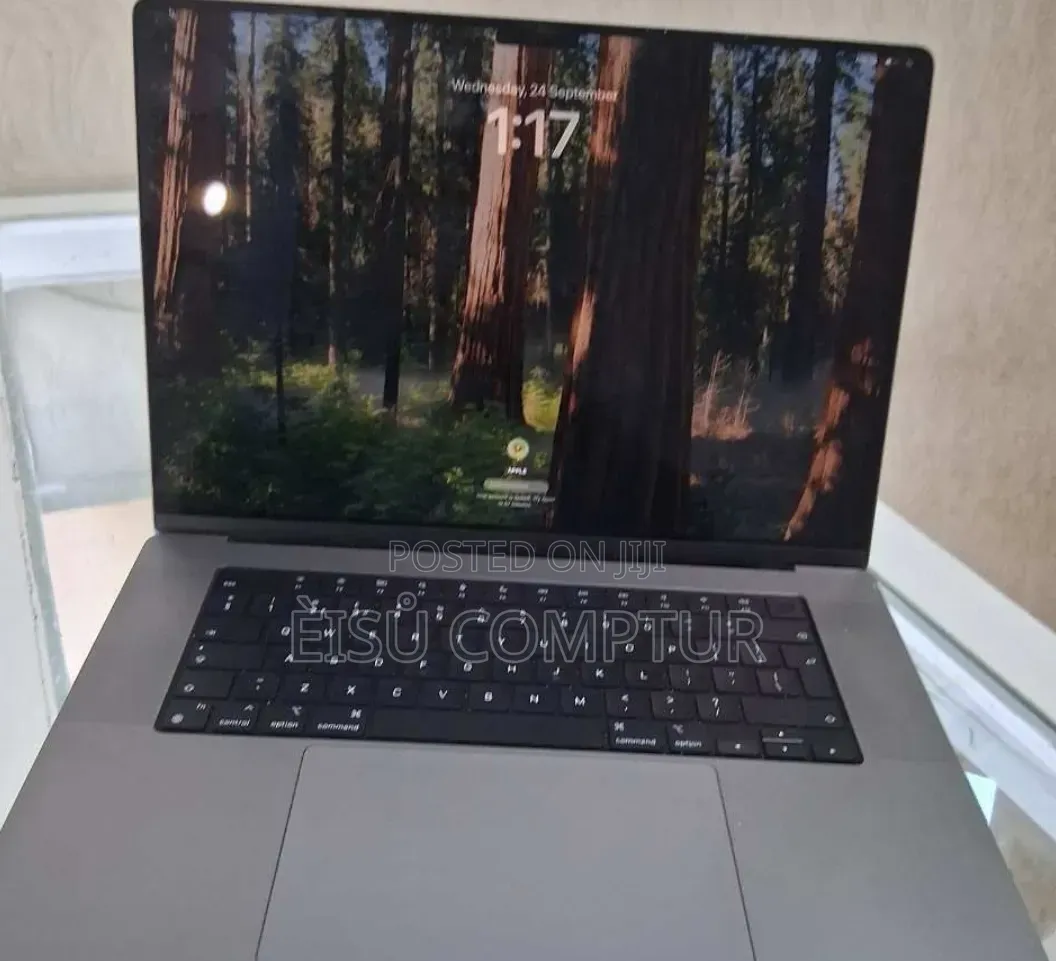 New Laptop Apple MacBook Pro 2021 M1 16GB Apple M1 Pro SSD 512GB