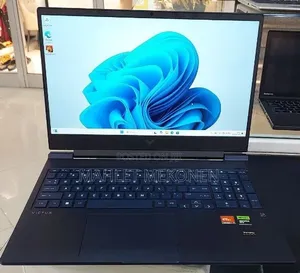 New Laptop HP Victus 16 8GB AMD Ryzen 7 SSD 1T