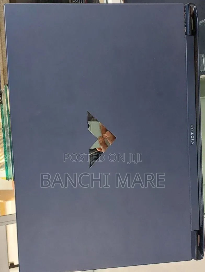 New Laptop HP Victus 16 8GB AMD Ryzen 7 SSD 1T