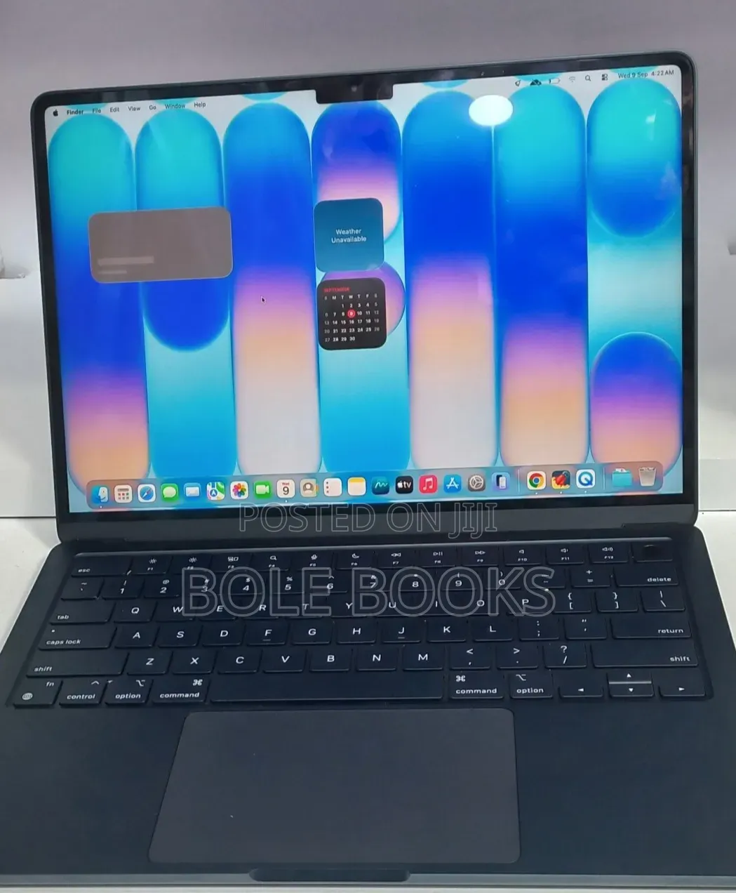 New Laptop Apple MacBook Air 2022 M2 8GB Apple M5 Pro SSD 256GB