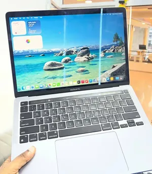 New Laptop Apple MacBook Pro 2020 M1 8GB Apple M1 Pro SSD 256GB