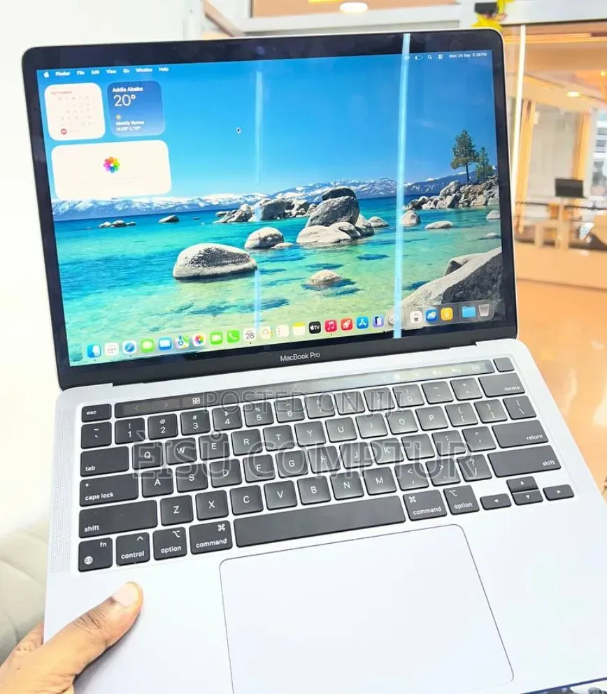 New Laptop Apple MacBook Pro 2020 M1 8GB Apple M1 Pro SSD 256GB