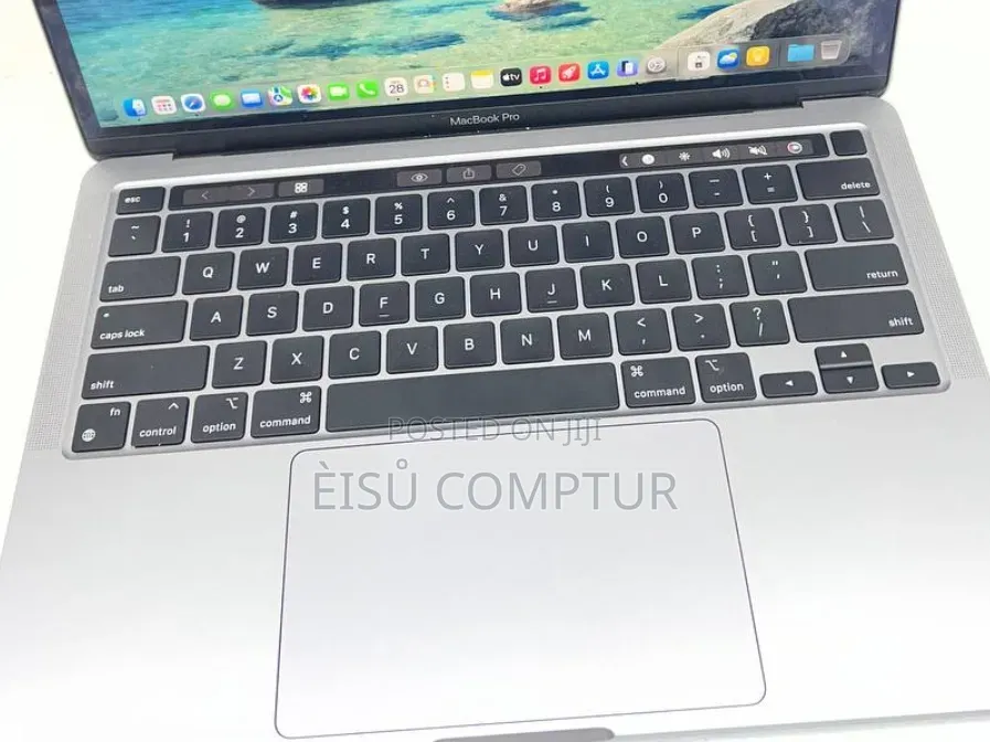 New Laptop Apple MacBook Pro 2020 M1 8GB Apple M1 Pro SSD 256GB