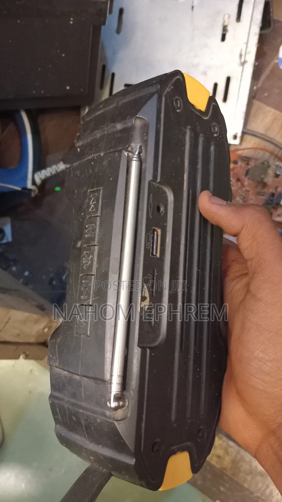FM Radio Bluetooth