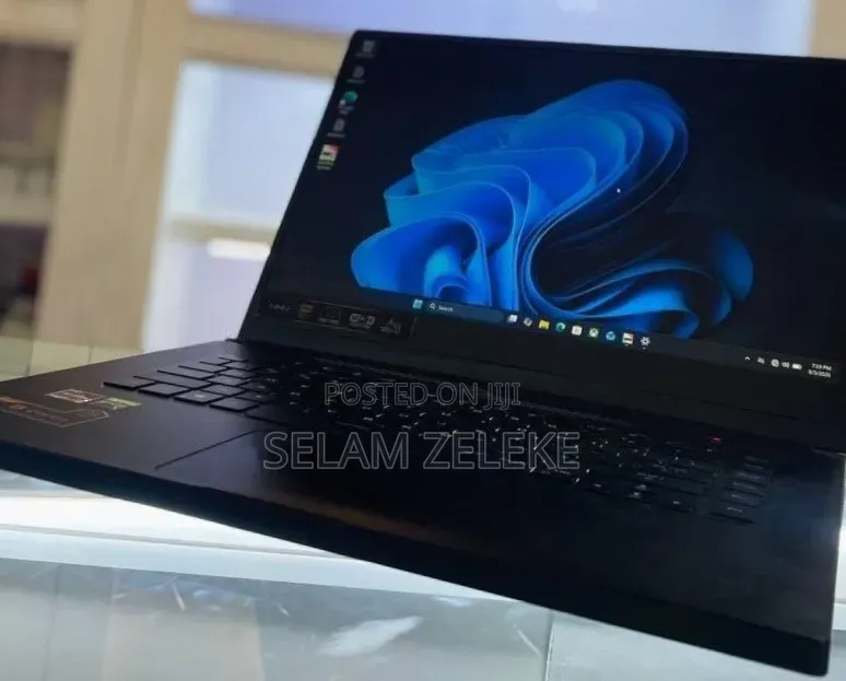 New Laptop Asus 16GB AMD Ryzen 7 SSD 512GB
