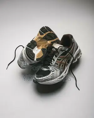 ASICS GEL-KAYANO 14 'Black/Coffee', a Retro-Styled Sportstyle Sneaker