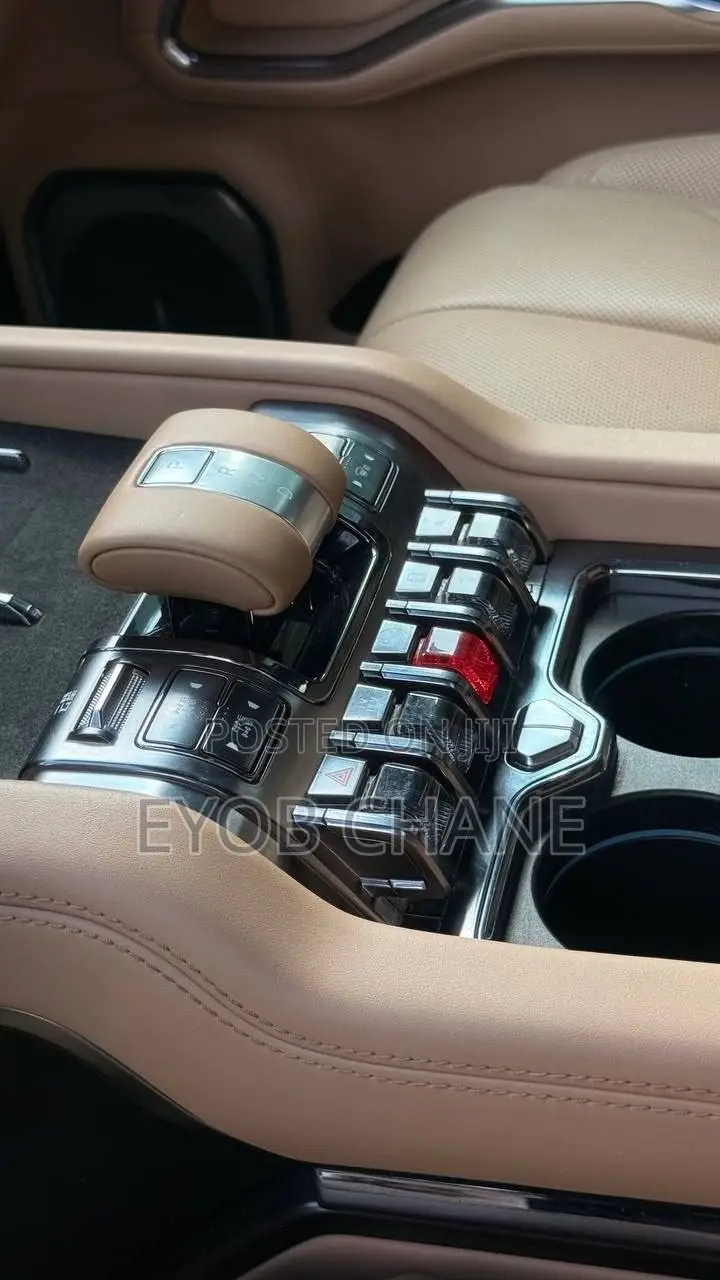 BYD Leopard 8 2.0 Hybrid AWD 2025 Black