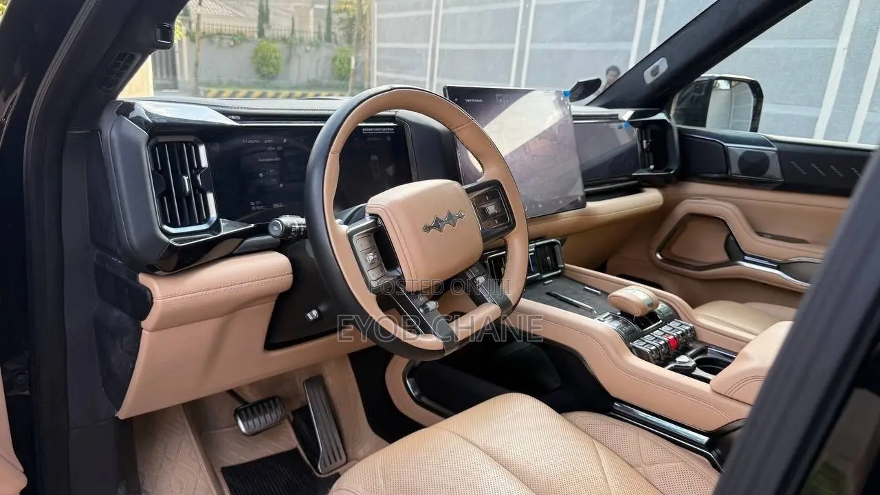BYD Leopard 8 2.0 Hybrid AWD 2025 Black