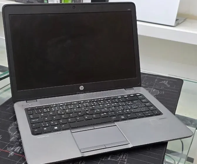 New Laptop HP EliteBook 1030 G1 8GB Intel Core i5 SSD 1T