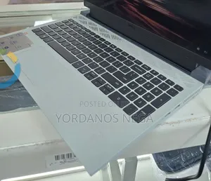 New Laptop Dell G15 5515 16GB Intel Core i7 SSD 512GB