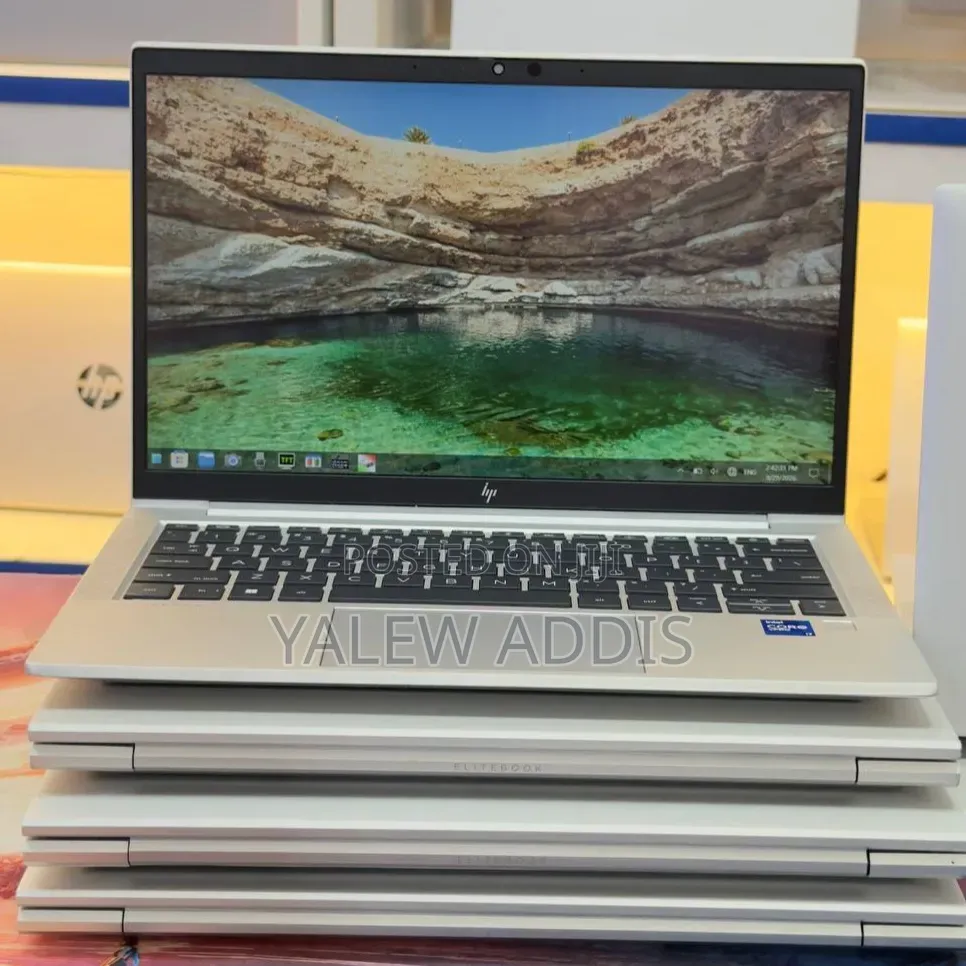 New Laptop HP EliteBook 830 G8 8GB Intel Core i7 SSD 512GB