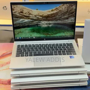 New Laptop HP EliteBook 830 G8 8GB Intel Core i7 SSD 512GB