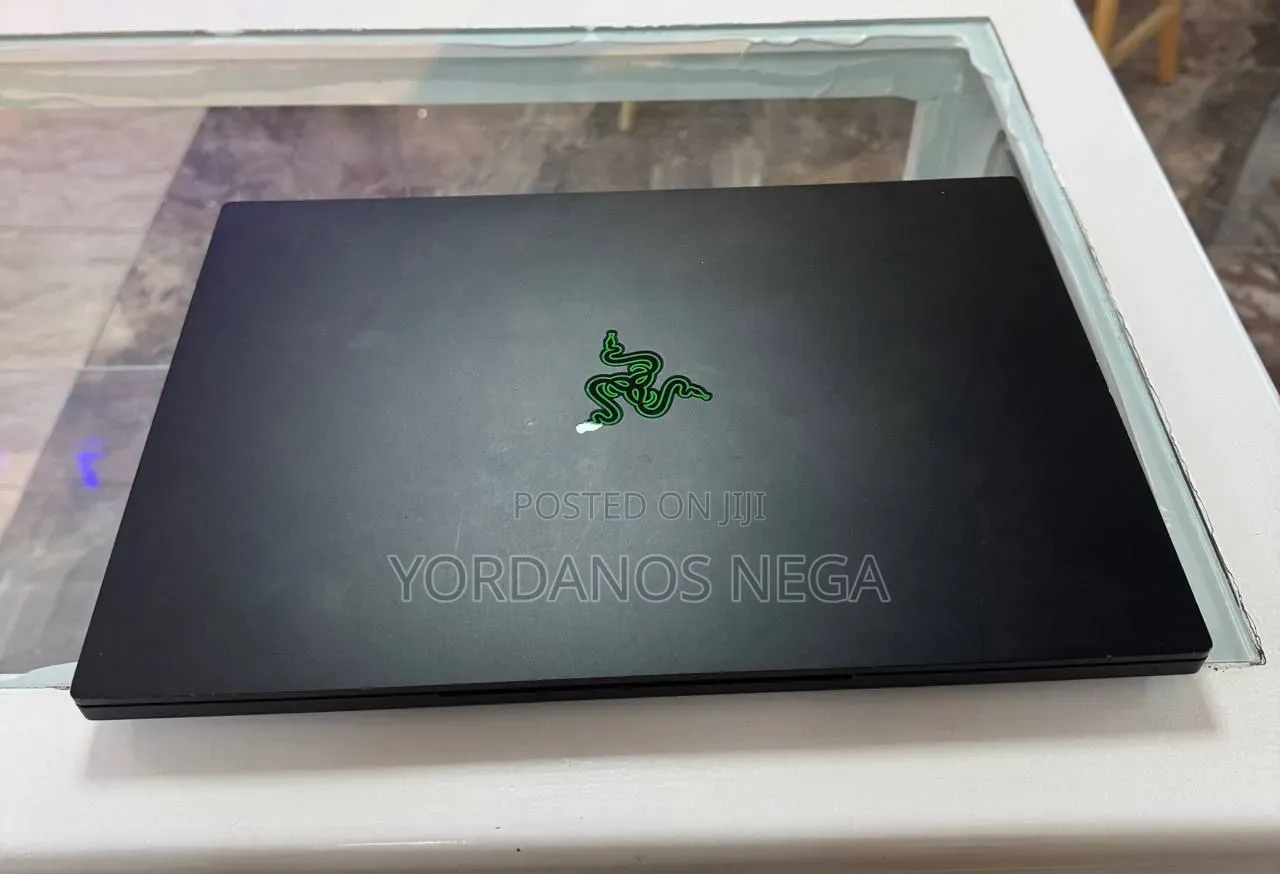 New Laptop Razer Blade 16GB Intel Core i7 SSD 512GB