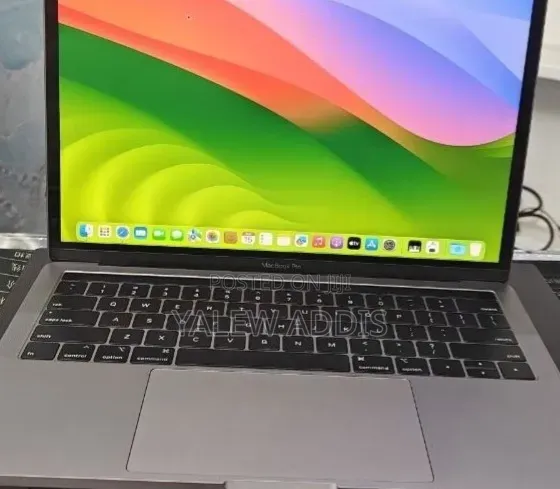 New Laptop Apple MacBook Air 2022 M2 8GB Apple M2 SSD 512GB