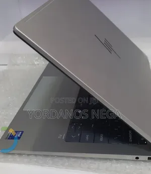 New Laptop HP OmniBook X Flip 14" 16GB Intel Core Ultra 7 SSD 1T