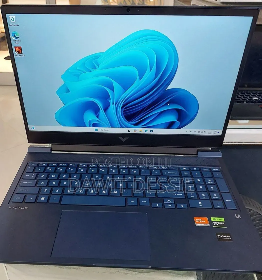 New Laptop HP Victus 16 8GB AMD Ryzen 7 SSD 1T
