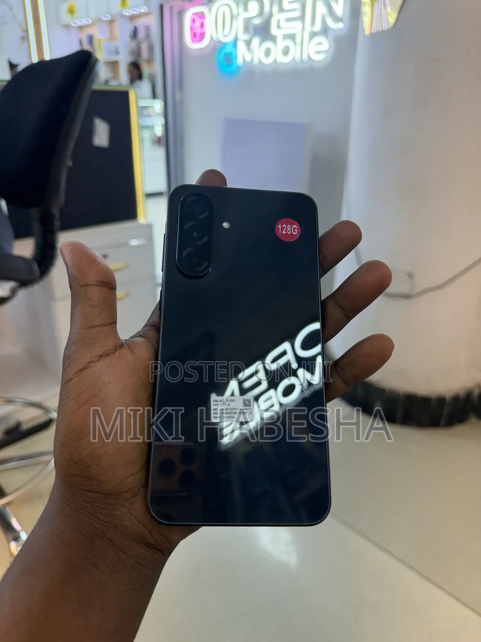 New Samsung Galaxy A36 128 GB Black